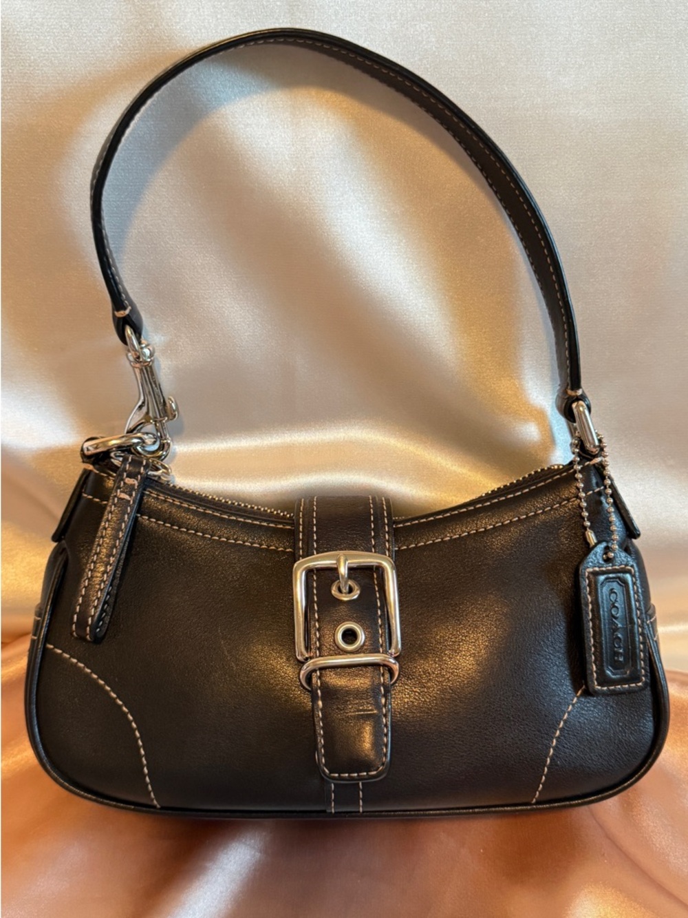 Vintage Coach Soho Small Black Leather Shoulder Bag.